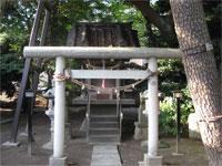 栗原氷川神社神楽殿