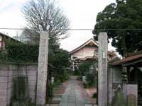 真光院山門