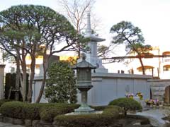 妙法寺供養塔