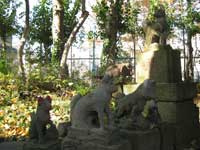 半田稲荷神社狐