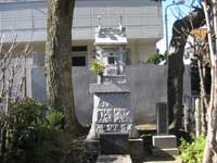 堀切氷川神社傍にある第六天神社