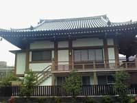 法問寺山門左側