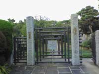 蓮華寺裏門