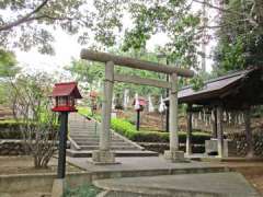 八坂神社（新久）鳥居