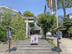 天沼熊野神社鳥居
