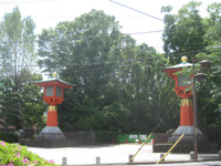 井草八幡宮大灯篭