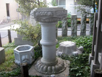 長崎八幡神社石燈籠