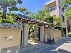 東岳寺山門