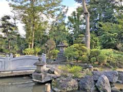 大鷲神社弁財天