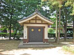 古千谷氷川神社神楽殿