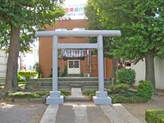 西新井浅間神社社殿