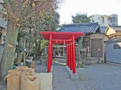 元宿堰稲荷神社鳥居