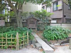 舎人氷舎人氷川神社弁財天社川神社神楽殿