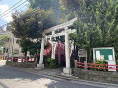 三河島稲荷神社鳥居