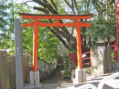 向陵稲荷神社一の鳥居