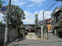 龍光寺山門