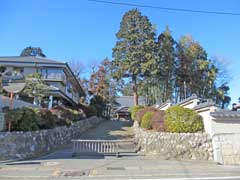 東陽寺参道