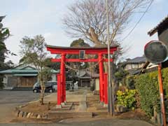 岡発戸八幡神社鳥居