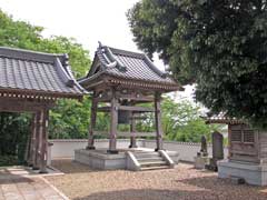 泉蔵寺鐘楼
