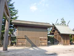 寒川神社神楽殿