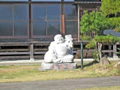 東漸寺布袋尊