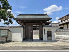 常圓寺山門