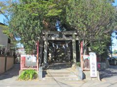 本中山稲荷神社鳥居