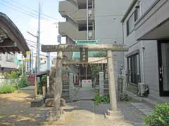 境内社三峰神社