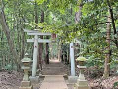 大神保白幡神社鳥居