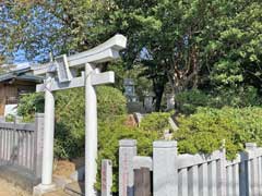 田喜野井子神社境内社浅間神社