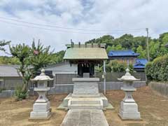 坪井子安神社