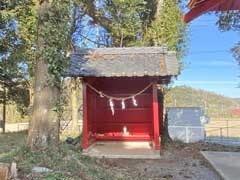 神明神社境内石祠