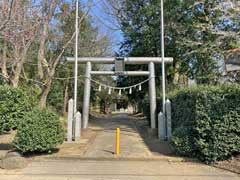 郡本八幡神社鳥居