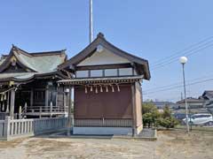 根田神社神楽殿