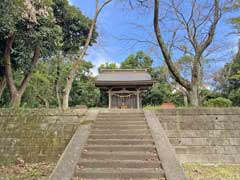 中高根白幡神社参道