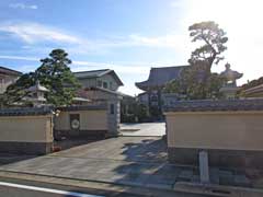 常運寺山門