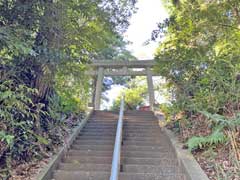 中根八幡神社鳥居