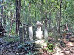 竜腹寺日枝神社境内社