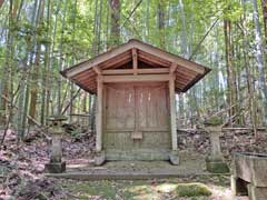 竜腹寺八坂神社