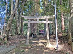 草深稲荷神社鳥居