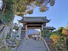 寳性寺山門