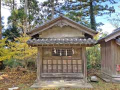 岩船八幡神社境内社春日神社