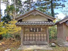 岩船八幡神社境内社春日神社