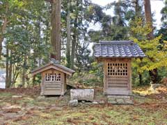 岩船八幡神社境内社春日神社大宮神社・稲荷神社
