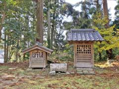 岩船八幡神社境内社春日神社大宮神社・稲荷神社