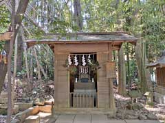 道野辺八幡神社境内社御食津神社