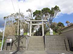 内浦吾妻神社鳥居