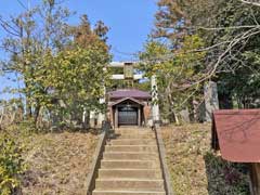 金山鳥見神社鳥居