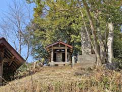 金山鳥見神社境内不動尊