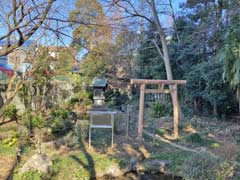 中新宿富士浅間神社境内社厳島神社